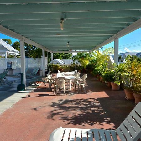 Hôtel Casa Caribe @ Duval Square à Key West Extérieur photo